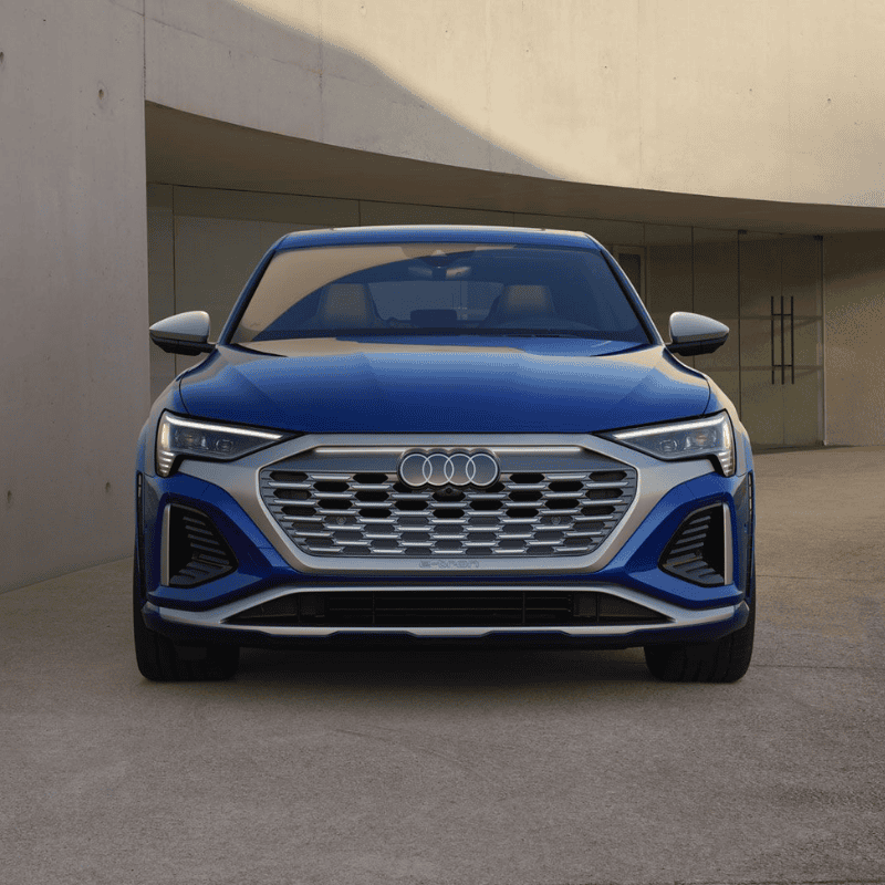 آئودی SQ8 Sportback e-tron 2024