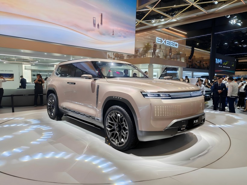 2025 نمایشگاه اتومبیل شانگهای: ماشین مفهومی Tianji Starway رونمایی شد ، به عنوان یک SUV بزرگ تفریحی 6 نفره قرار گرفت