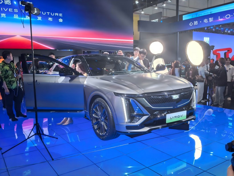 نسخه عالی - عملکرد ضریب هوشی! Cadillac Lyriq - V در سال جاری راه اندازی می شود.